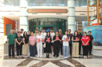 情系职工子女  助力梦想启航——洁晶集团举行职工子女高考奖学金发放仪式