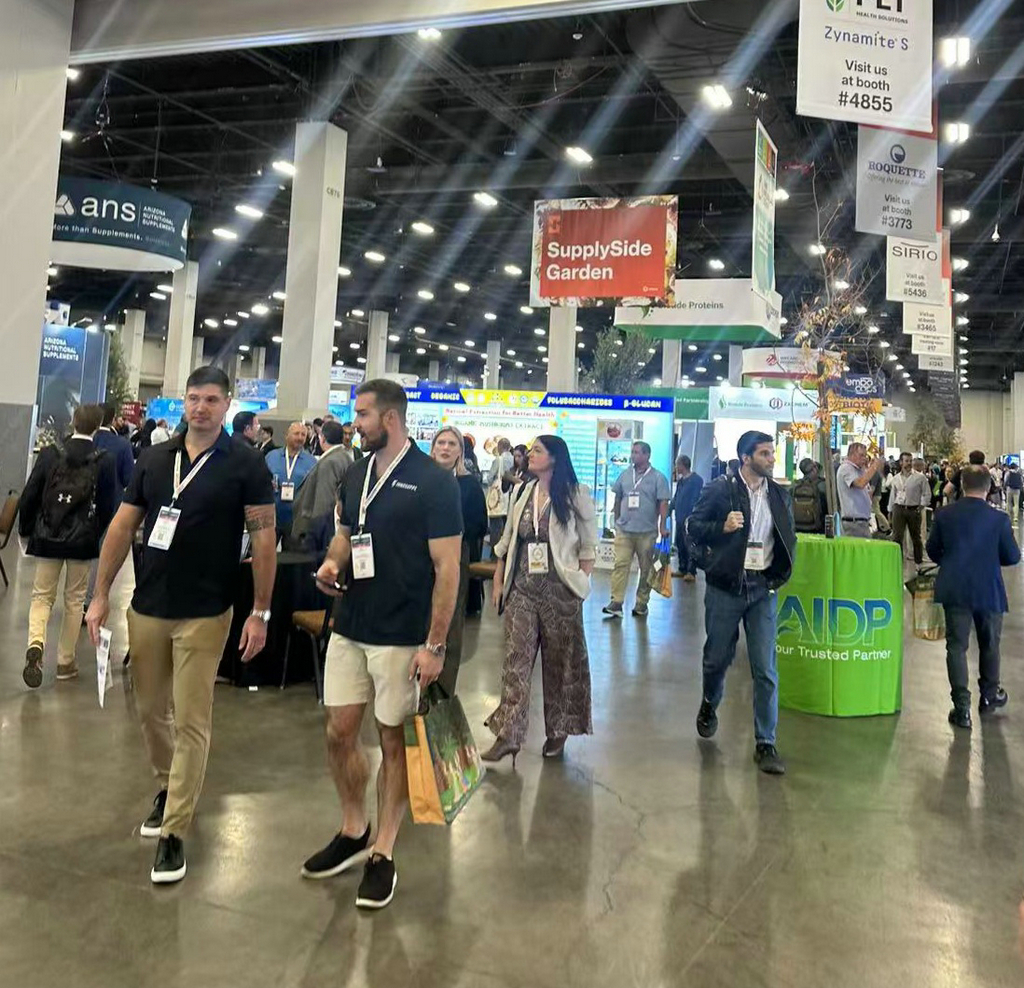 20251029洁晶集团参加SupplySide Global 2025展会1