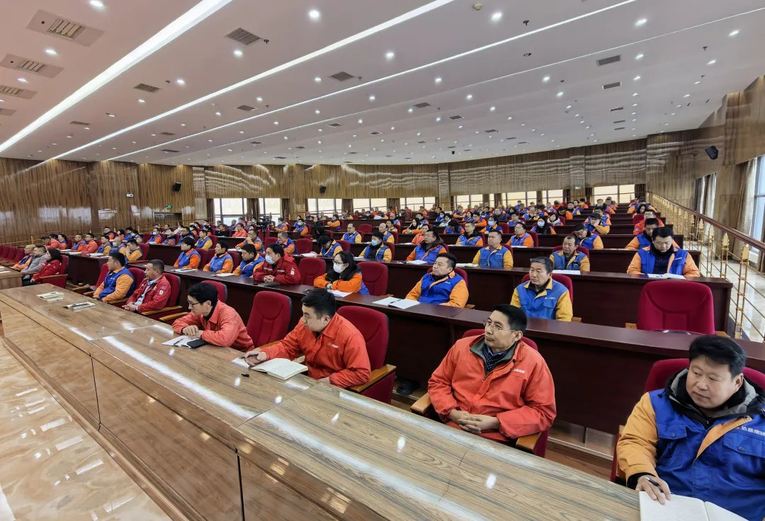 20260305洁晶集团组织开展“开工第一课”安全教育培训2
